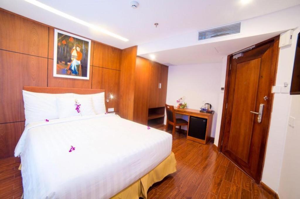 Truong Hotel На Транг Екстериор снимка