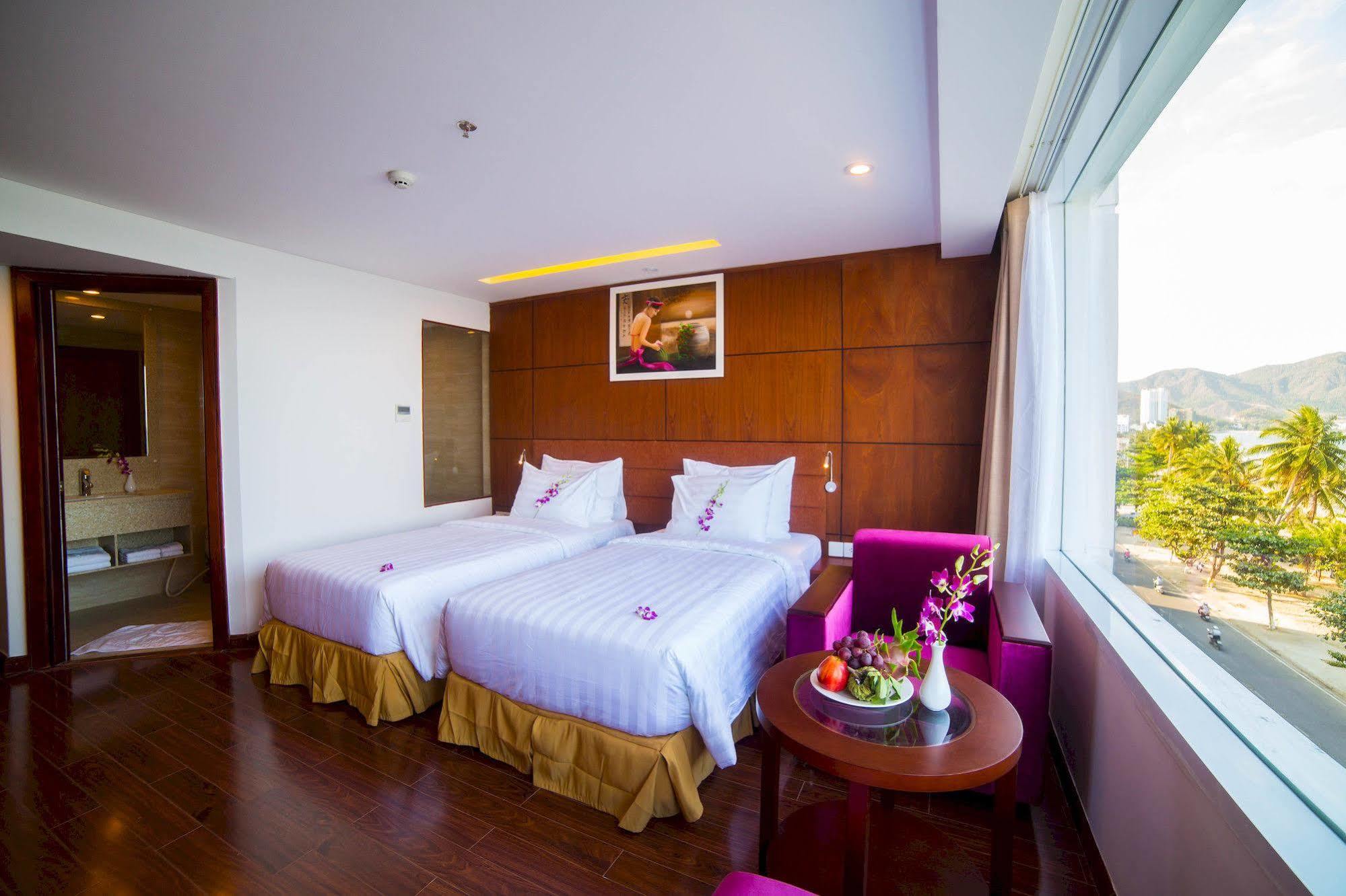 Truong Hotel На Транг Екстериор снимка